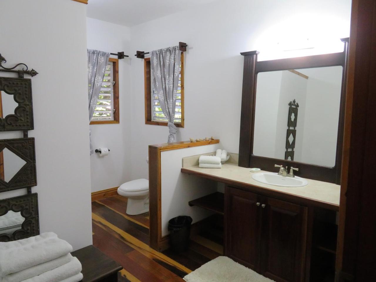 Hickatee Cottages, Belize, Central America Punta Gorda Εξωτερικό φωτογραφία